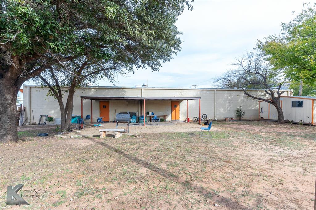 1109 Oak Street Property Photo 20