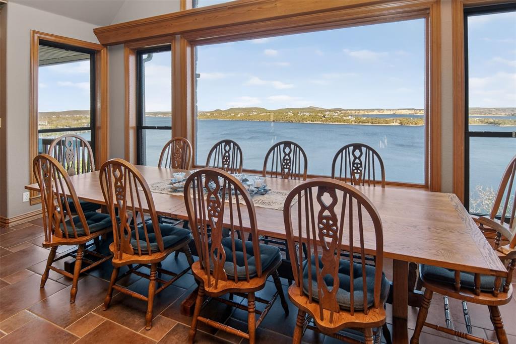 200 Oyster Bay Property Photo 3