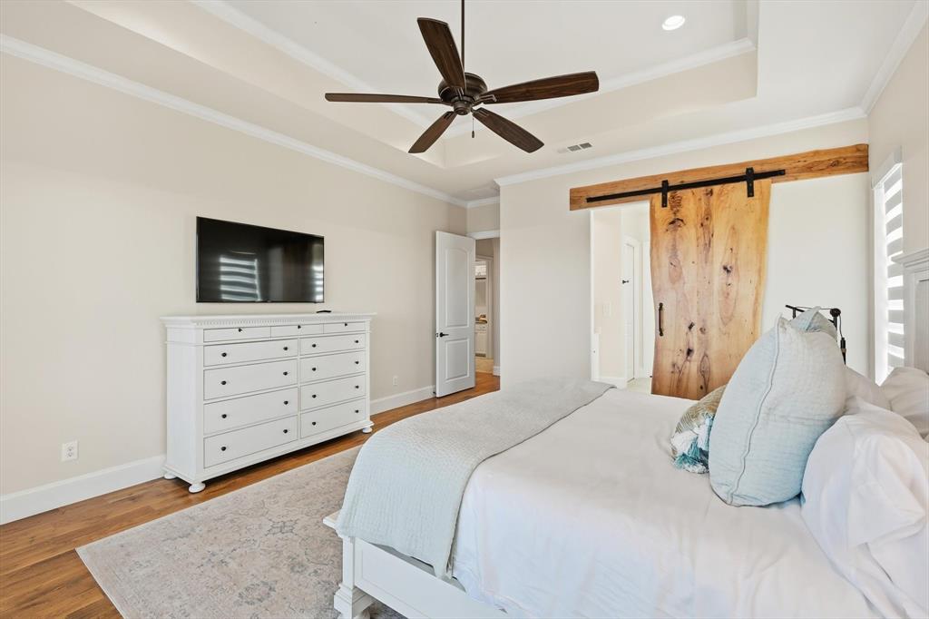 7105 W Hells Gate Drive Property Photo 18