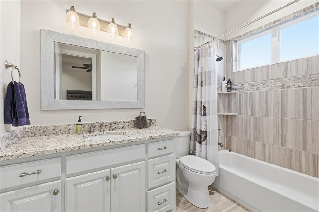 7105 W Hells Gate Drive Property Photo 21