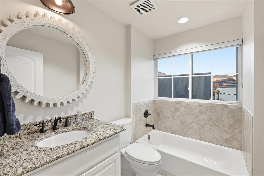7105 W Hells Gate Drive Property Photo 30
