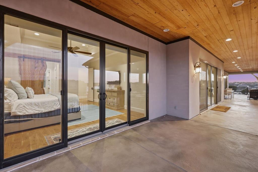 7105 W Hells Gate Drive Property Photo 32