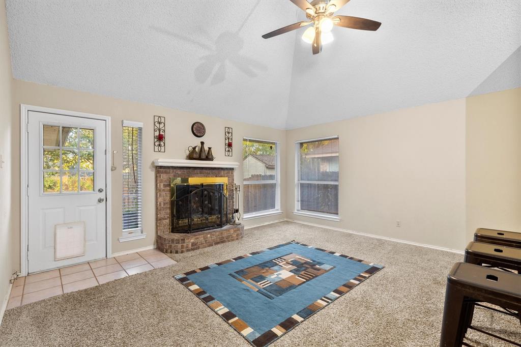 8729 Sabinas Trail Property Photo 7