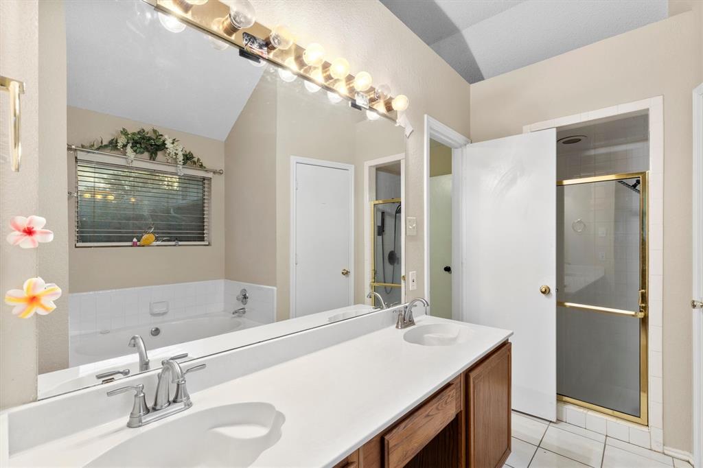 8729 Sabinas Trail Property Photo 18
