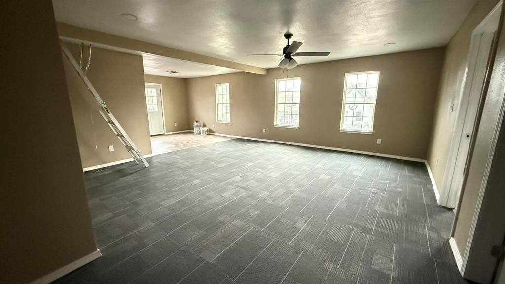 401 Hinnant Street Property Photo 13