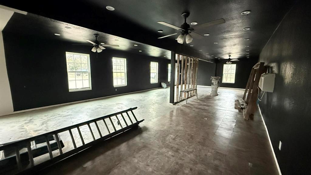401 Hinnant Street Property Photo 18
