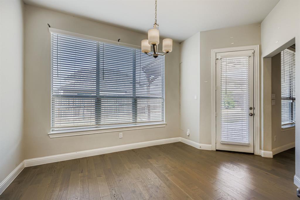 932 Hunters Creek Drive Property Photo 15
