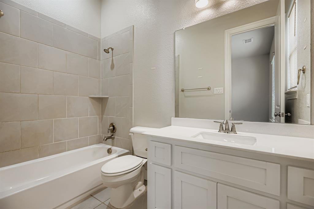 932 Hunters Creek Drive Property Photo 27