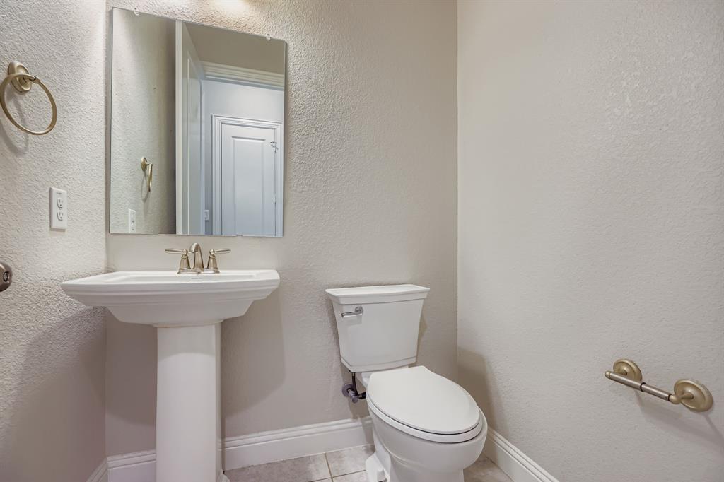 932 Hunters Creek Drive Property Photo 28