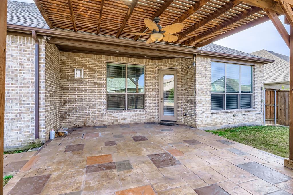 932 Hunters Creek Drive Property Photo 31