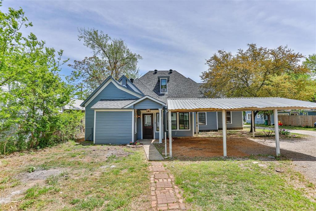 1015 N Dixon Street Property Photo 7