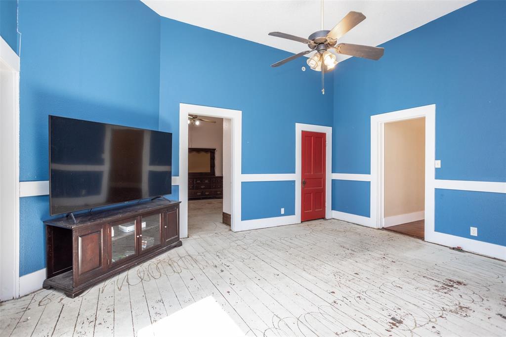1015 N Dixon Street Property Photo 17