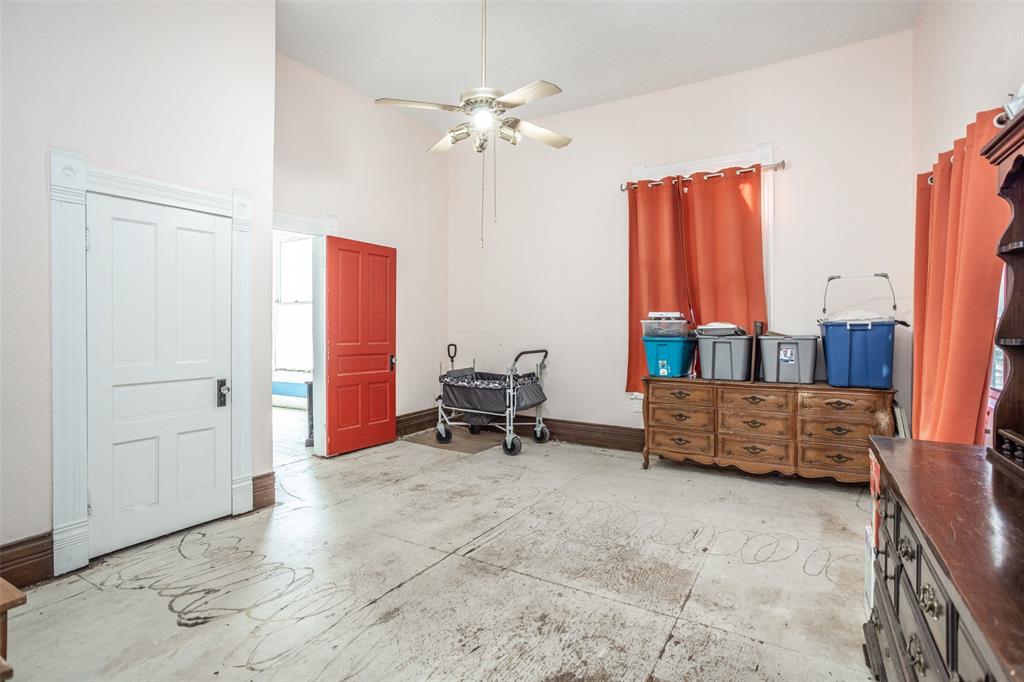 1015 N Dixon Street Property Photo 20