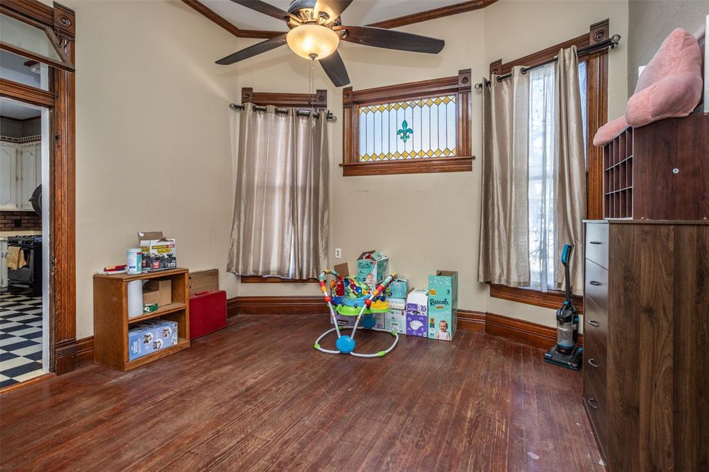 1015 N Dixon Street Property Photo 24