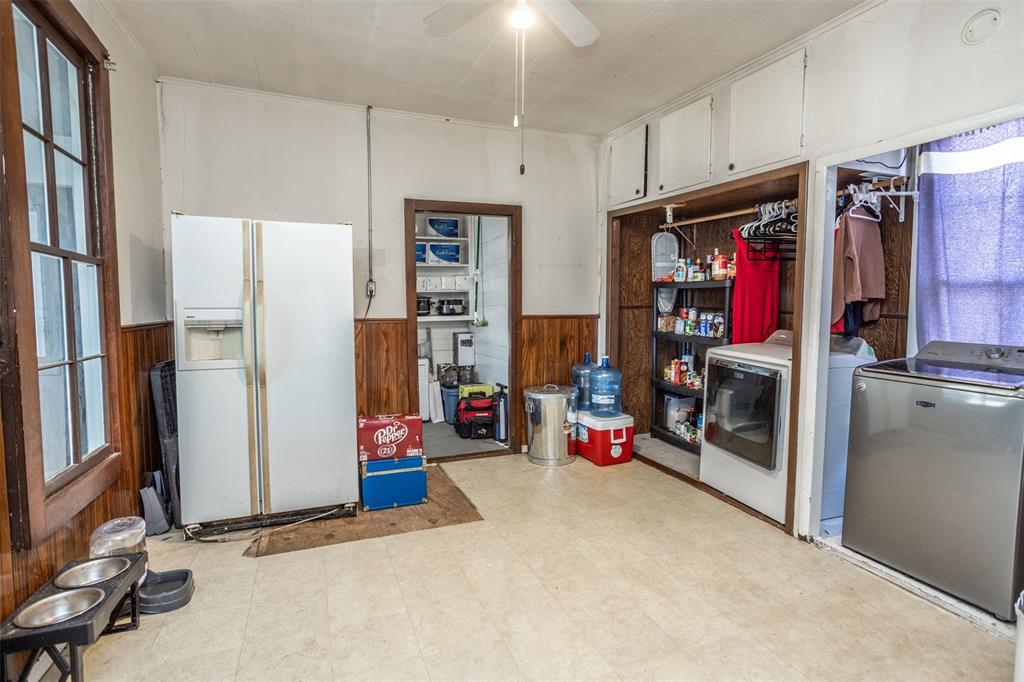 1015 N Dixon Street Property Photo 29