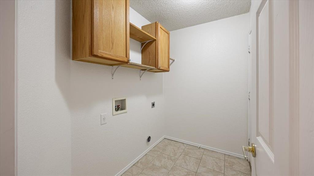 2533 Concina Way Property Photo 10