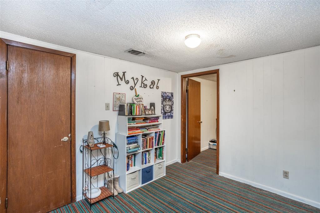 300 Thompson Street Property Photo 27