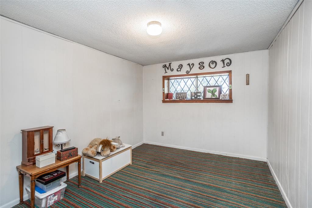 300 Thompson Street Property Photo 29