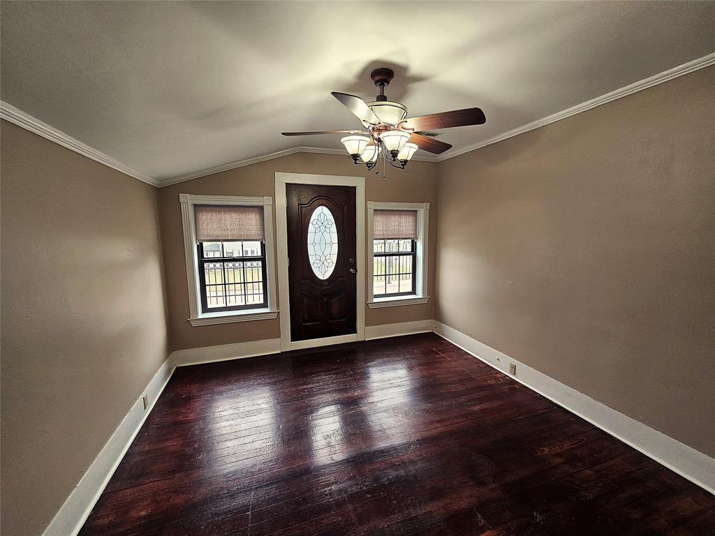 511 E Farrar Street Property Photo 31