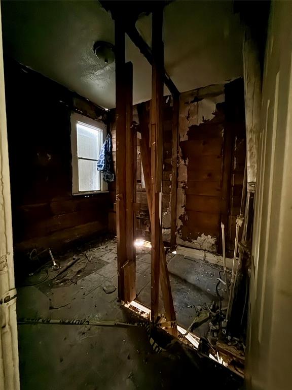 2749 Darien Street Property Photo 8