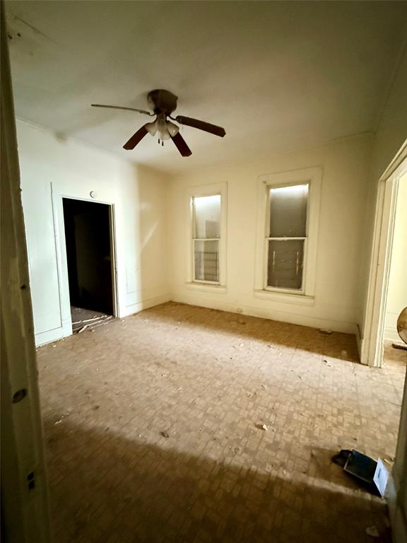 2749 Darien Street Property Photo 11