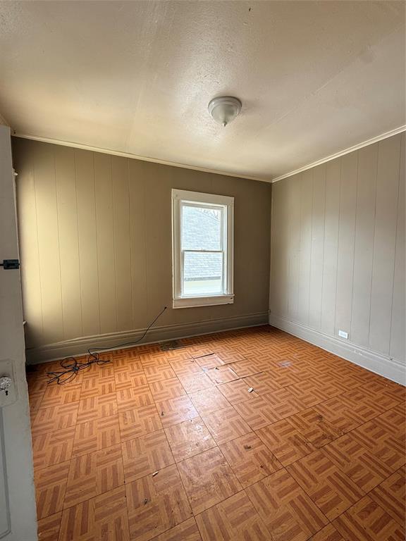 2749 Darien Street Property Photo 14