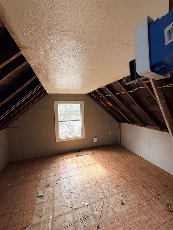 2749 Darien Street Property Photo 17
