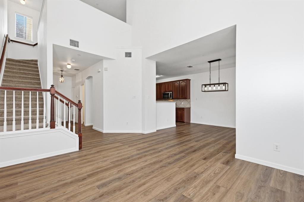 2917 Saint Andrews Drive Property Photo 3