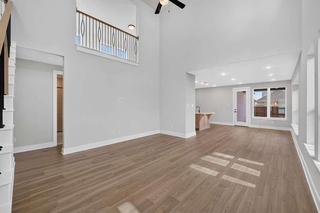 2713 Santa Monica Mews Property Photo 8