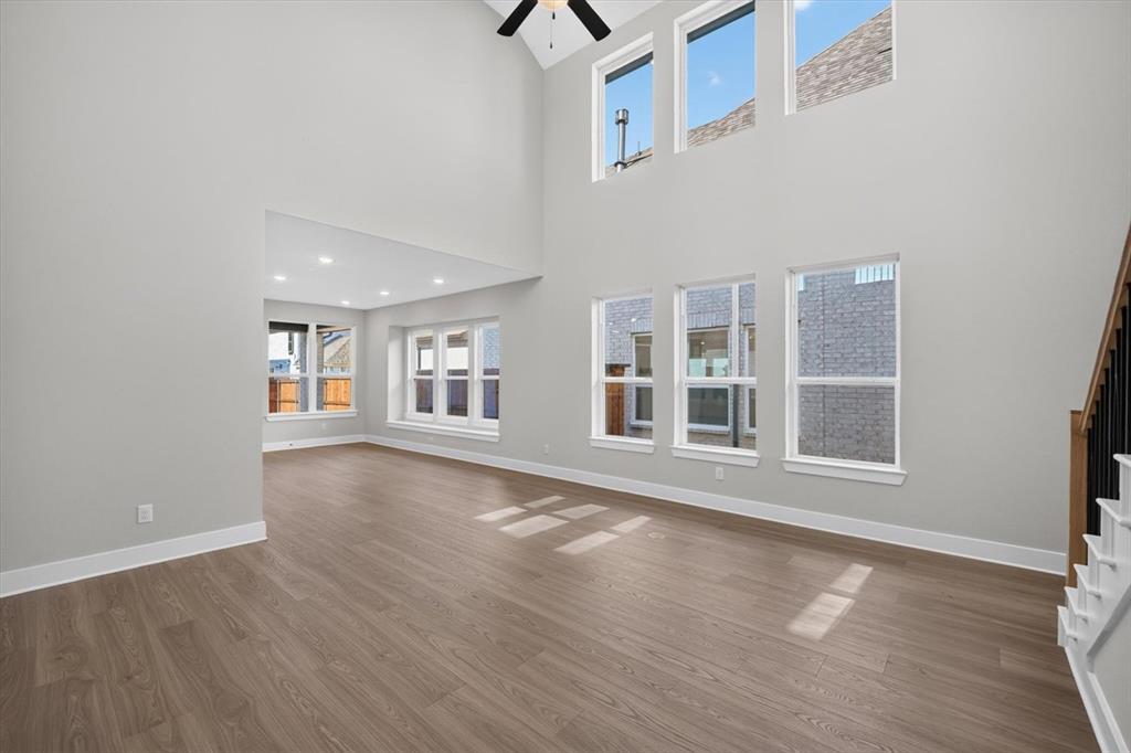 2713 Santa Monica Mews Property Photo 10
