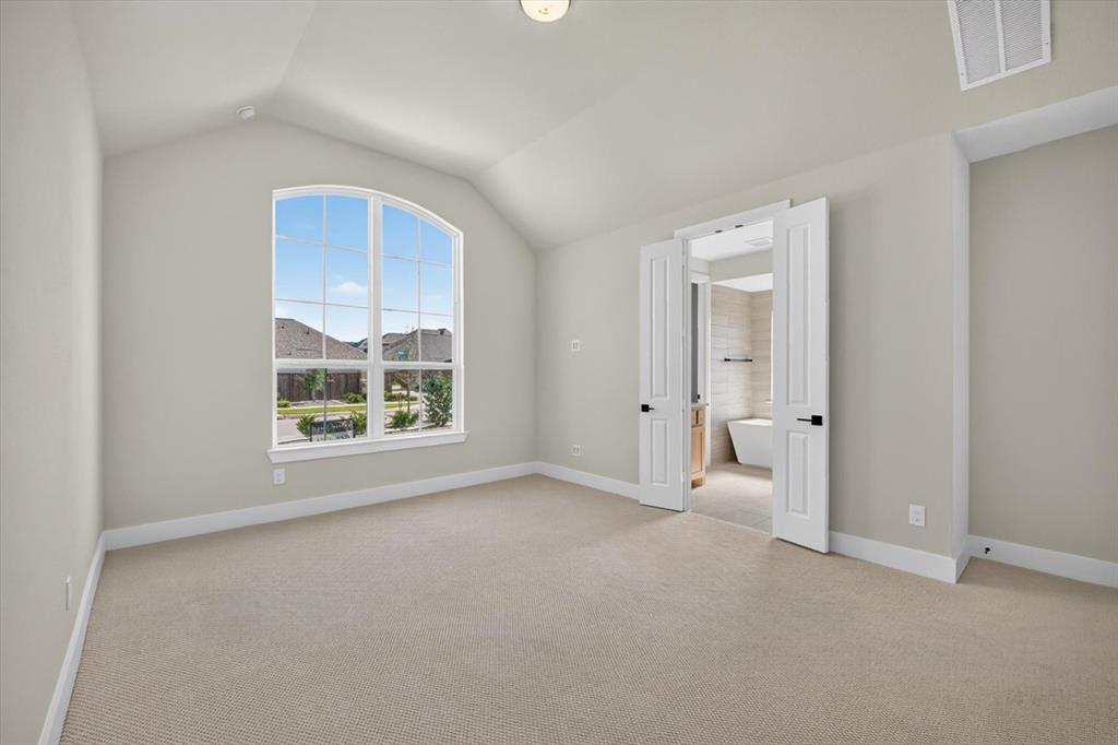 2713 Santa Monica Mews Property Photo 11
