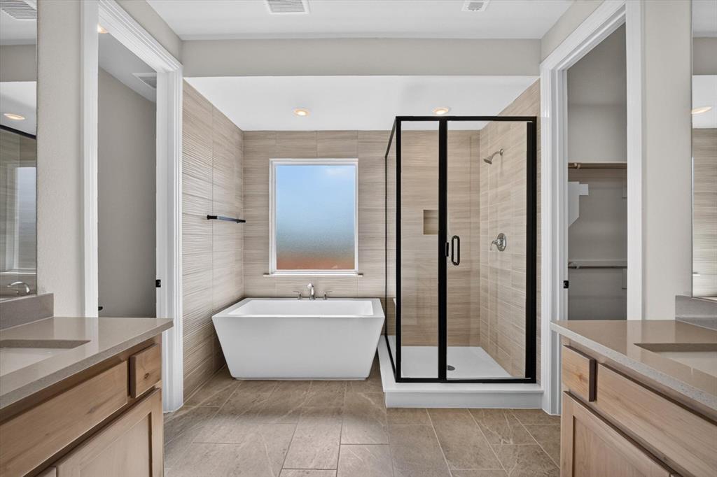 2713 Santa Monica Mews Property Photo 12