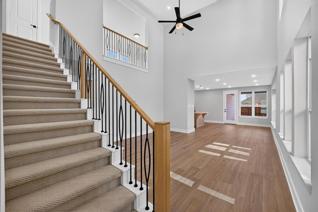 2713 Santa Monica Mews Property Photo 17