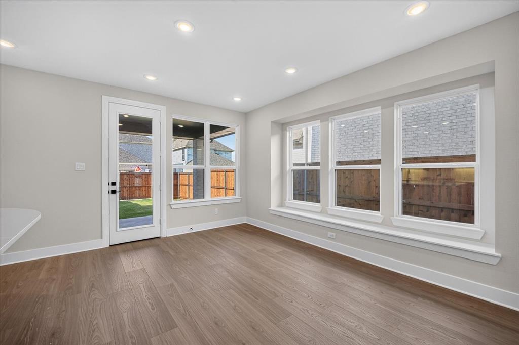 2713 Santa Monica Mews Property Photo 18