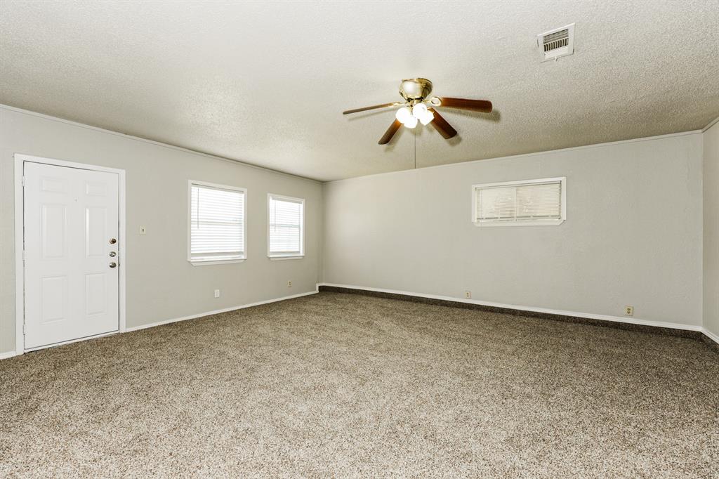 218 Long Shadow Lane Property Photo 7