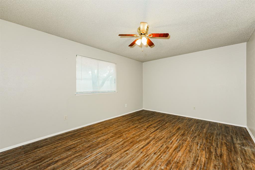 218 Long Shadow Lane Property Photo 9
