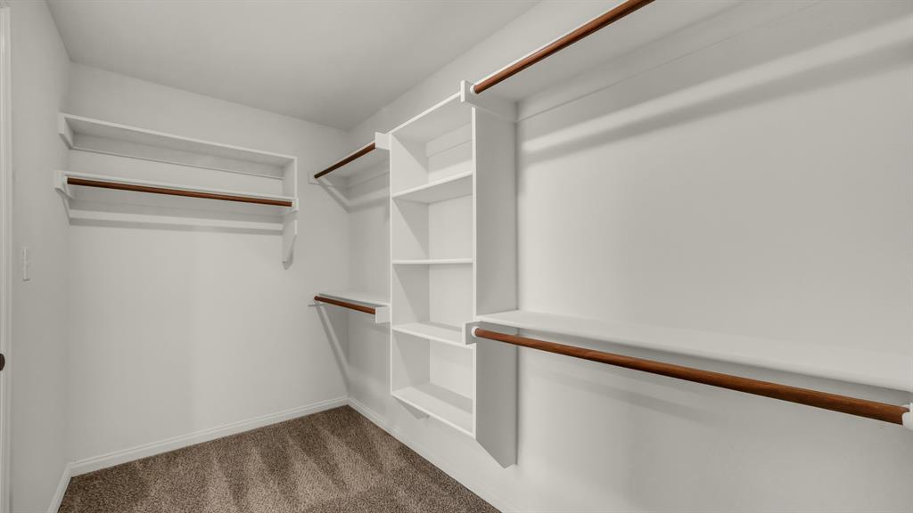 1735 Woodridge Court Property Photo 18