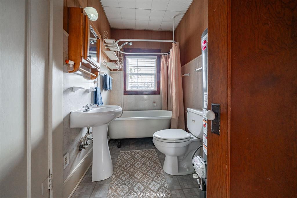 1104 N Avenue Avenue Property Photo 11