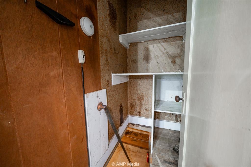 1104 N Avenue Avenue Property Photo 17