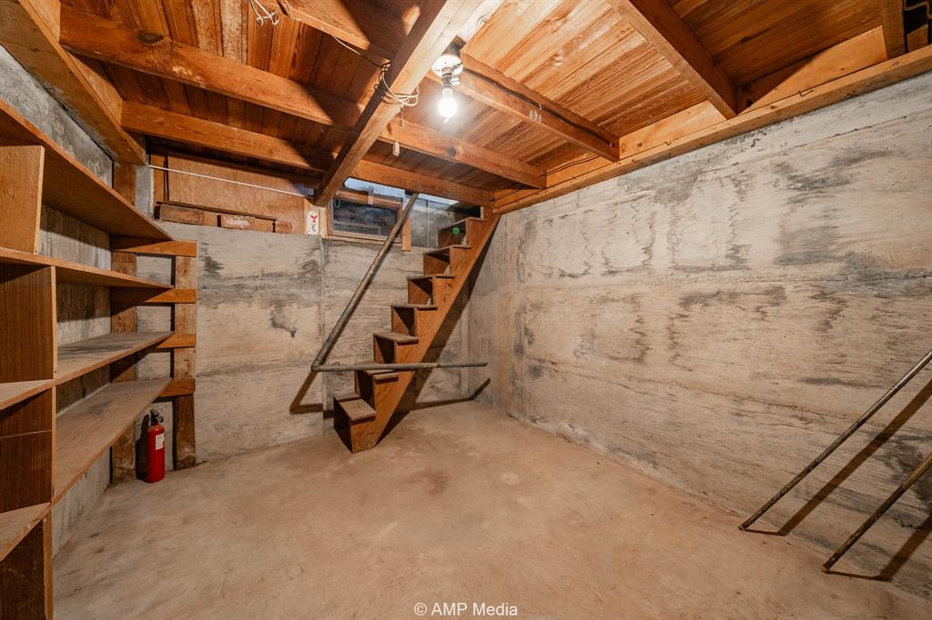 1104 N Avenue Avenue Property Photo 19