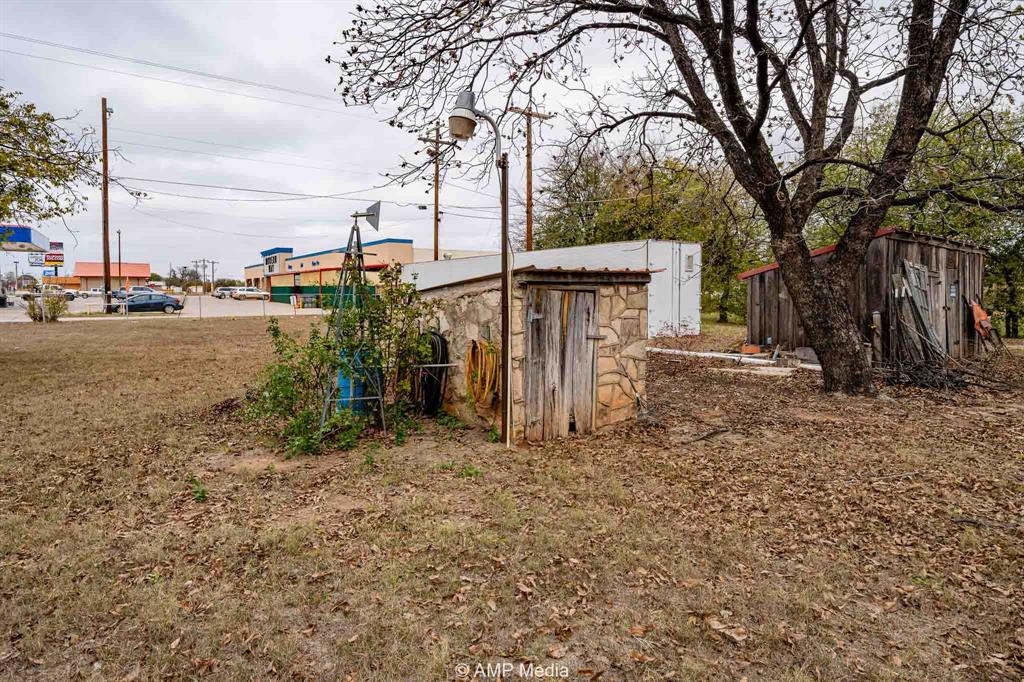 1104 N Avenue Avenue Property Photo 25