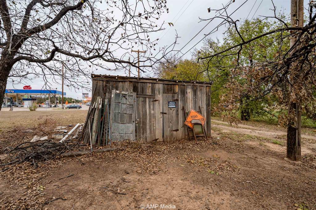 1104 N Avenue Avenue Property Photo 26