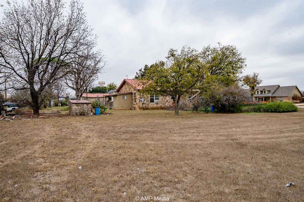 1104 N Avenue Avenue Property Photo 29