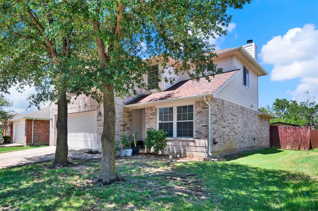 5722 Firethorn Drive Property Photo 9