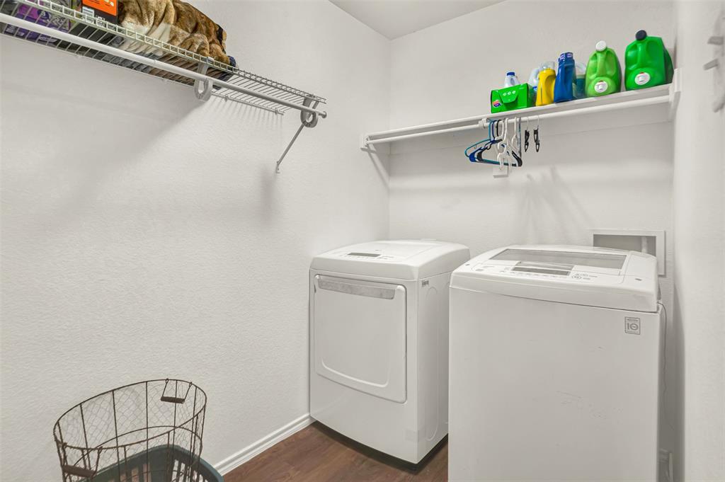 5722 Firethorn Drive Property Photo 16