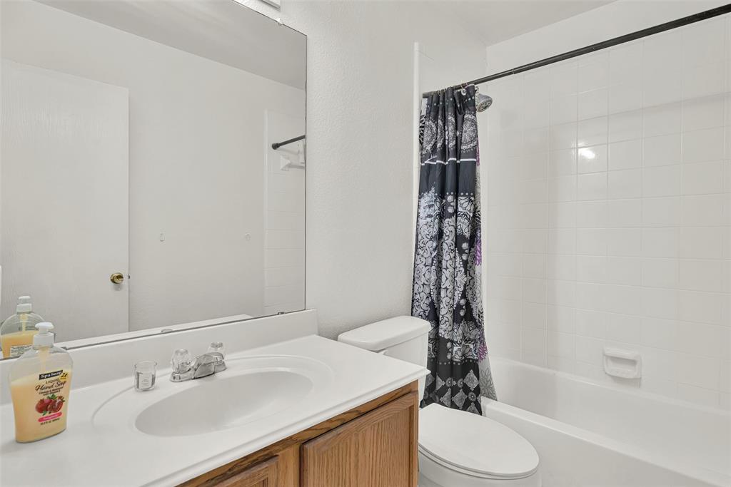 5722 Firethorn Drive Property Photo 24
