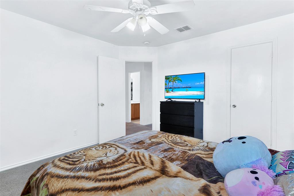 5722 Firethorn Drive Property Photo 28