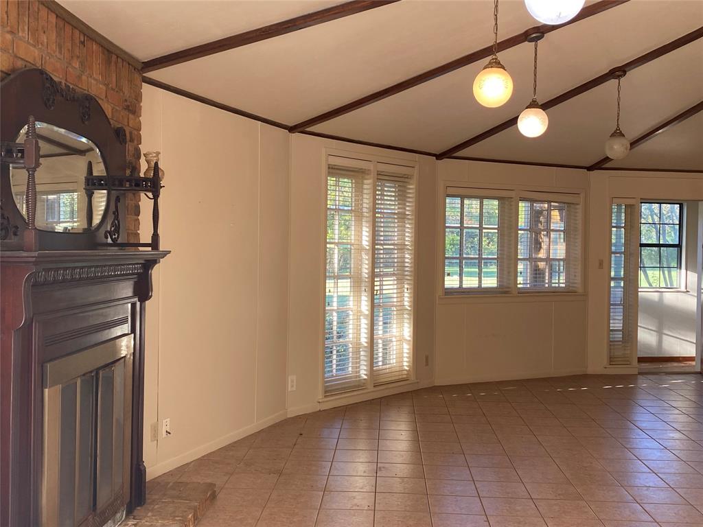 1805 E Beverly Drive Property Photo 4