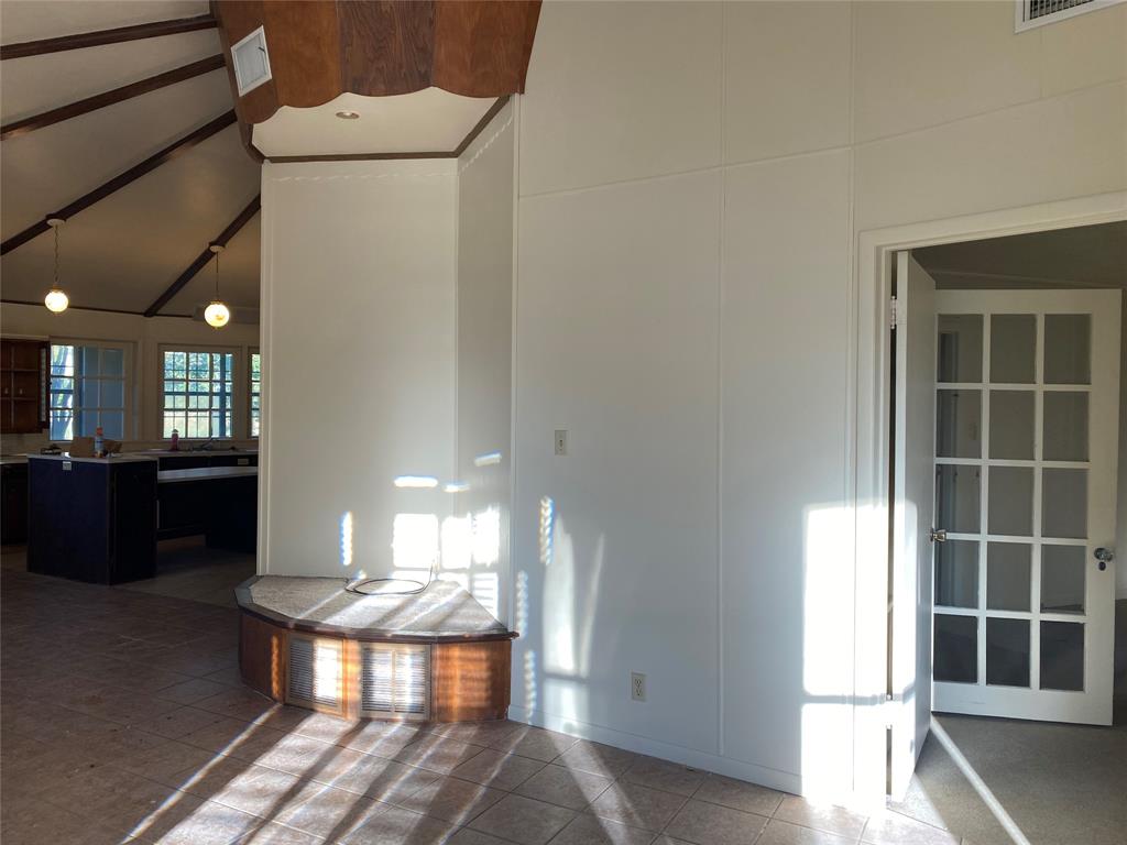 1805 E Beverly Drive Property Photo 5