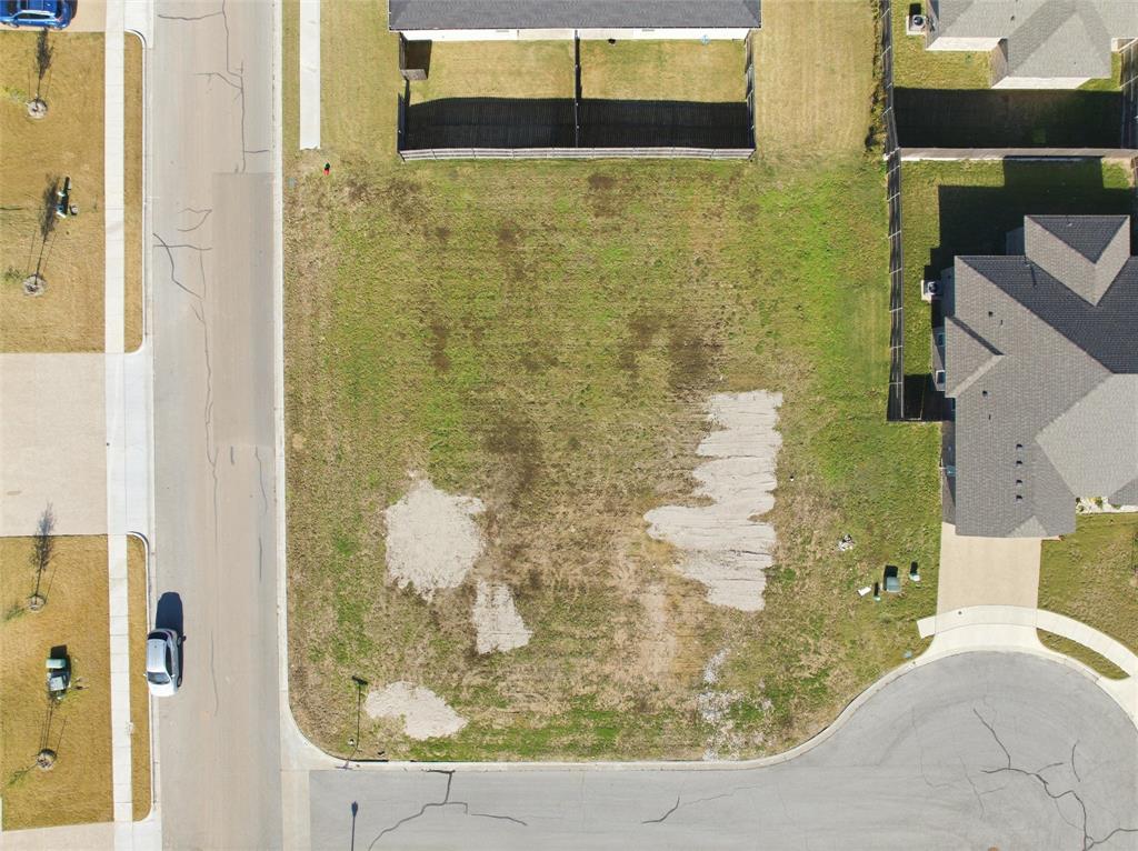 700 Sugar Mill Court Property Photo 8